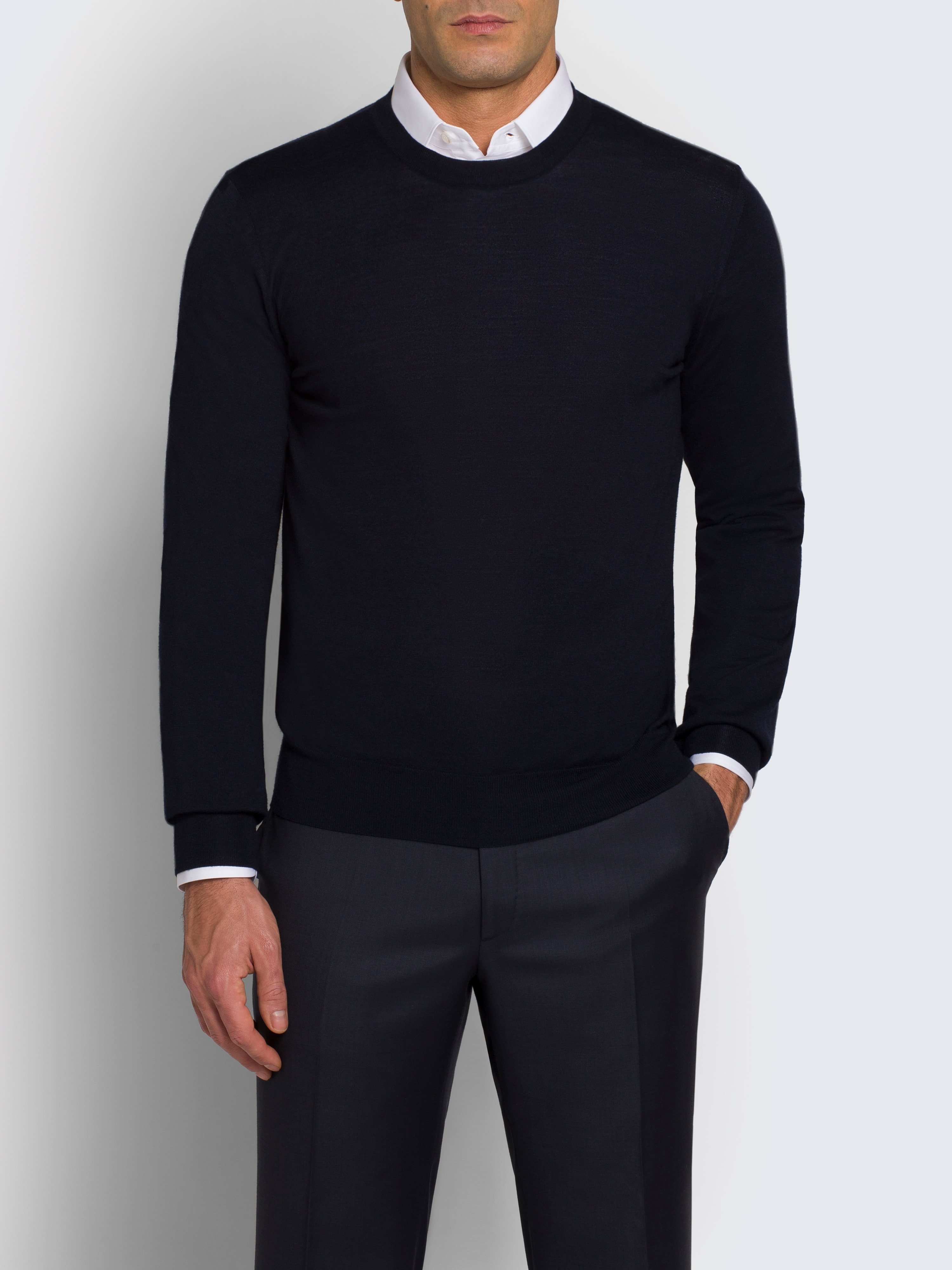 Essential pullover mit Rundhalsausschnitt aus Wolle Kaschmir und Seide in marineblau