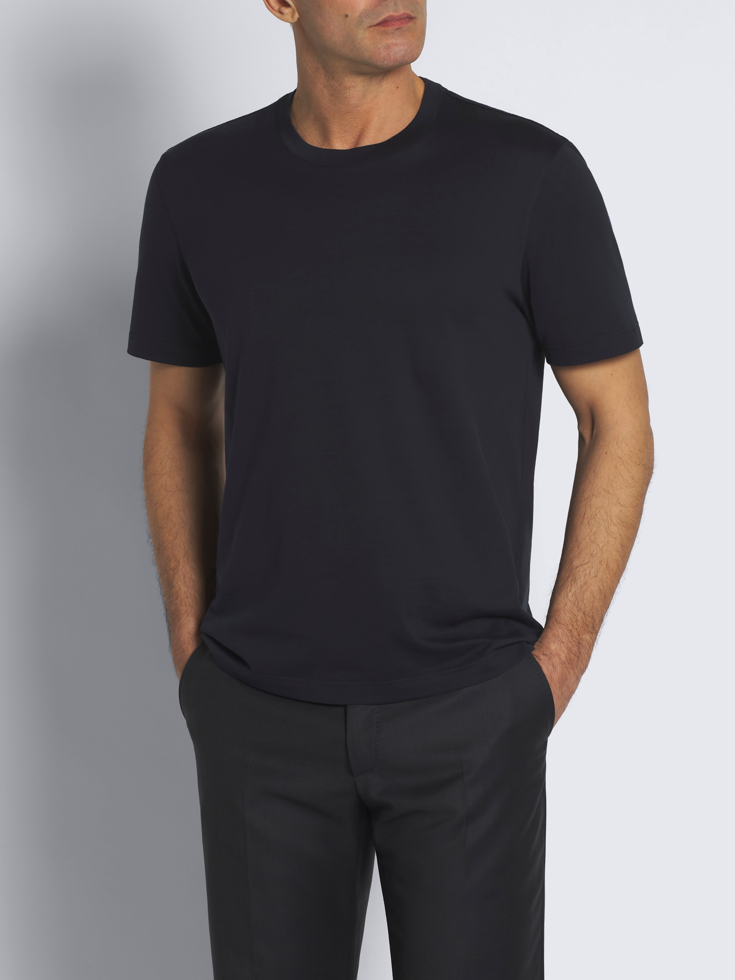 Essential-T-Shirt aus gasierter Bio-Baumwolle in Marineblau