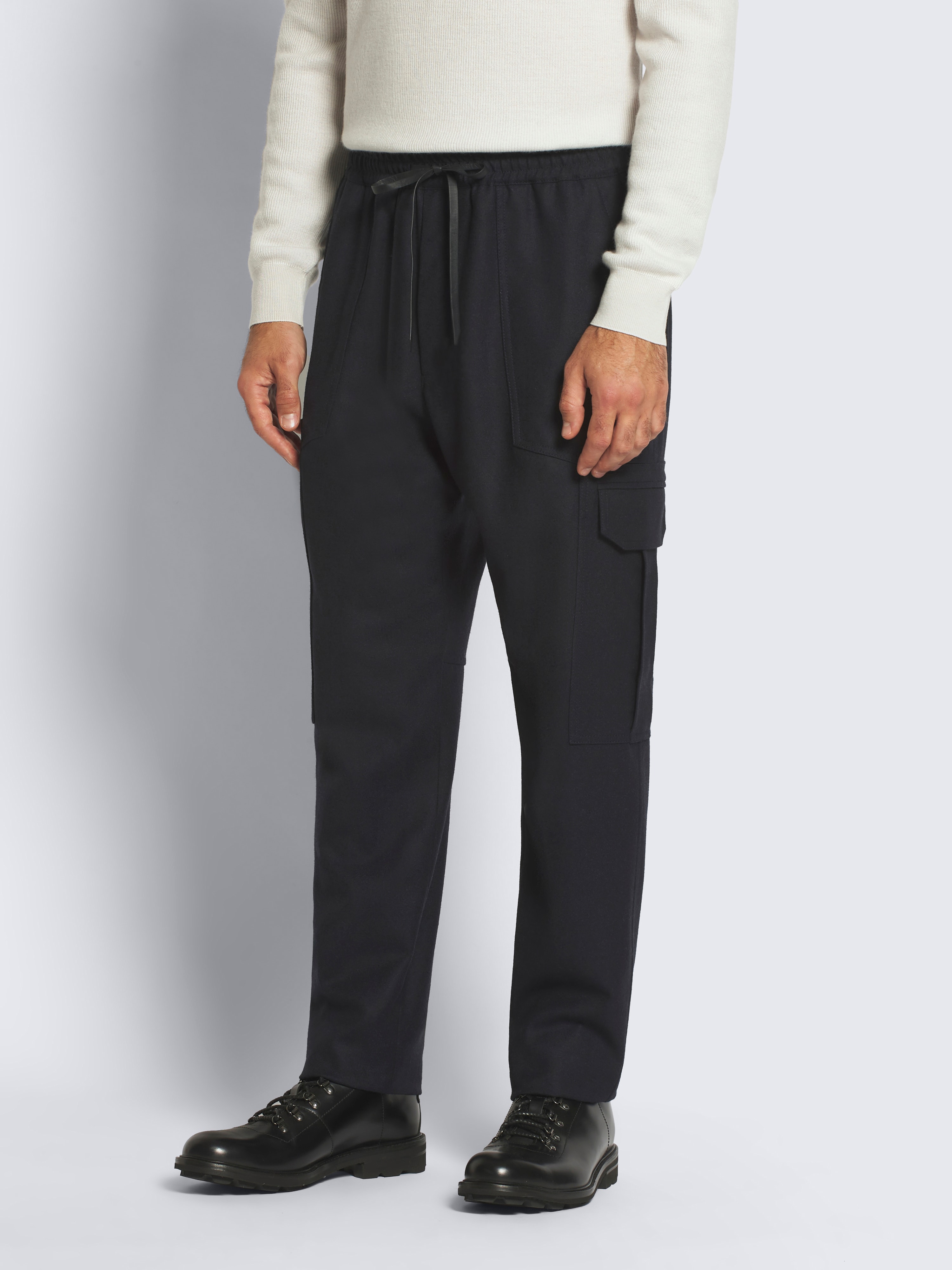 Mitternachtsblaue Lucca-Hose aus Wollflanell-Twill